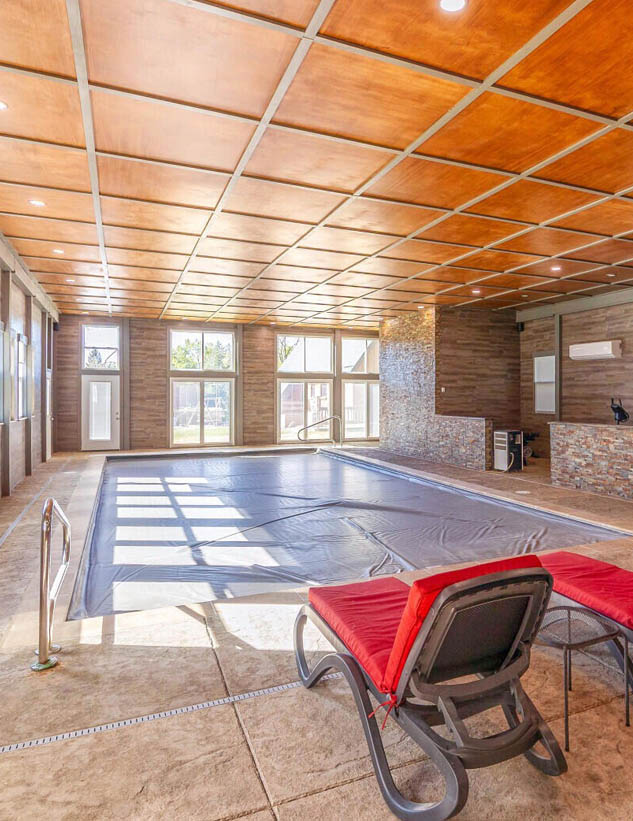 Watkins Retreat 12+ wooded acres with walking trails